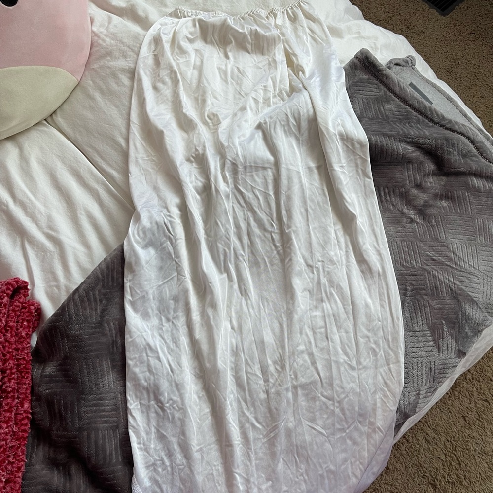 white silk skirt